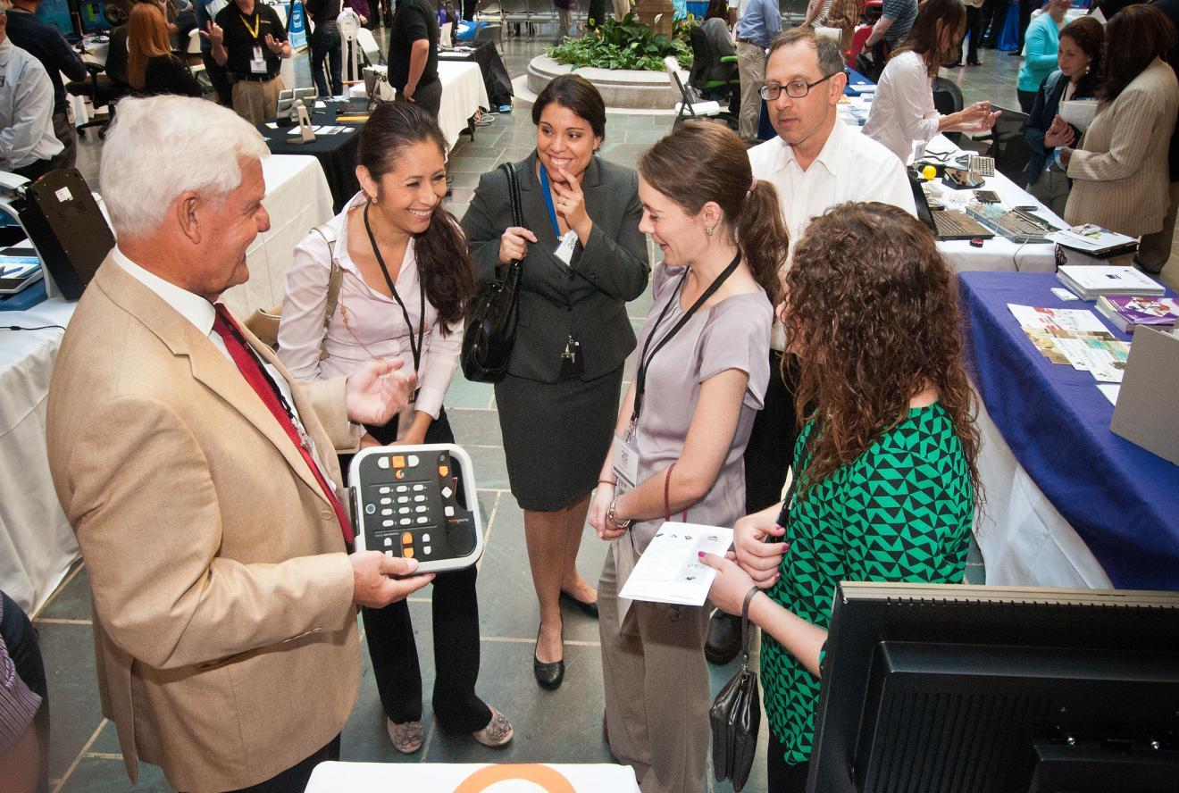 Demonstration of a Braille display keyboard